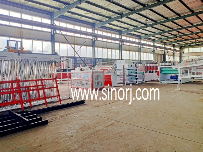 工廠試機(jī)，國外裝柜，國內(nèi)平板同步進(jìn)行中